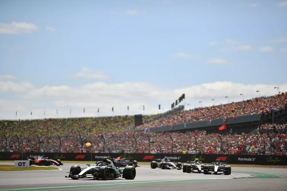 Circuito de Silverstone lleno de público durante el GP de Gran Bretaña 2026